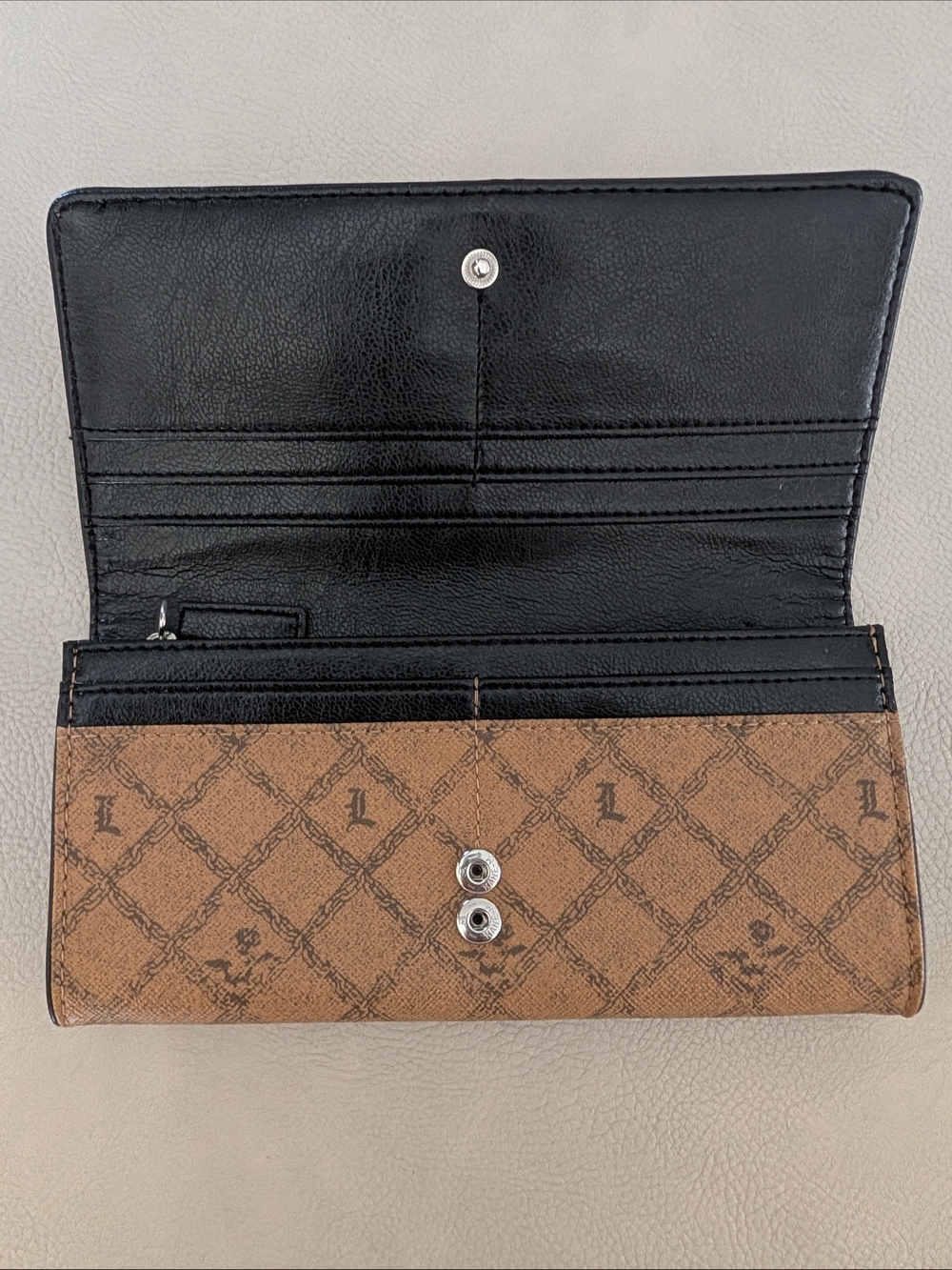 L.A.M.B. by Gwen Stefani Luxury Wallet - Picture 3 of 3